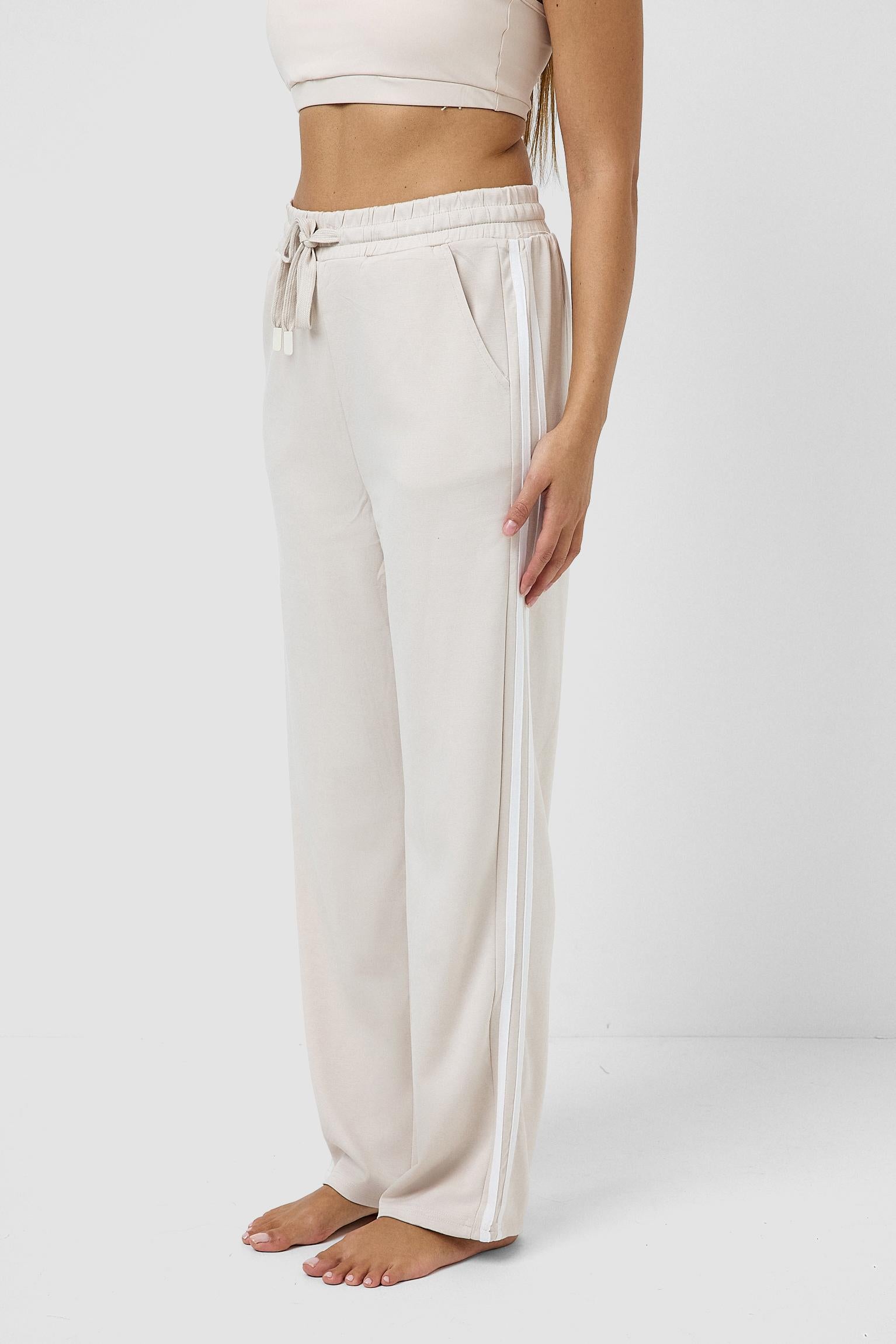 #colore_bianco panna