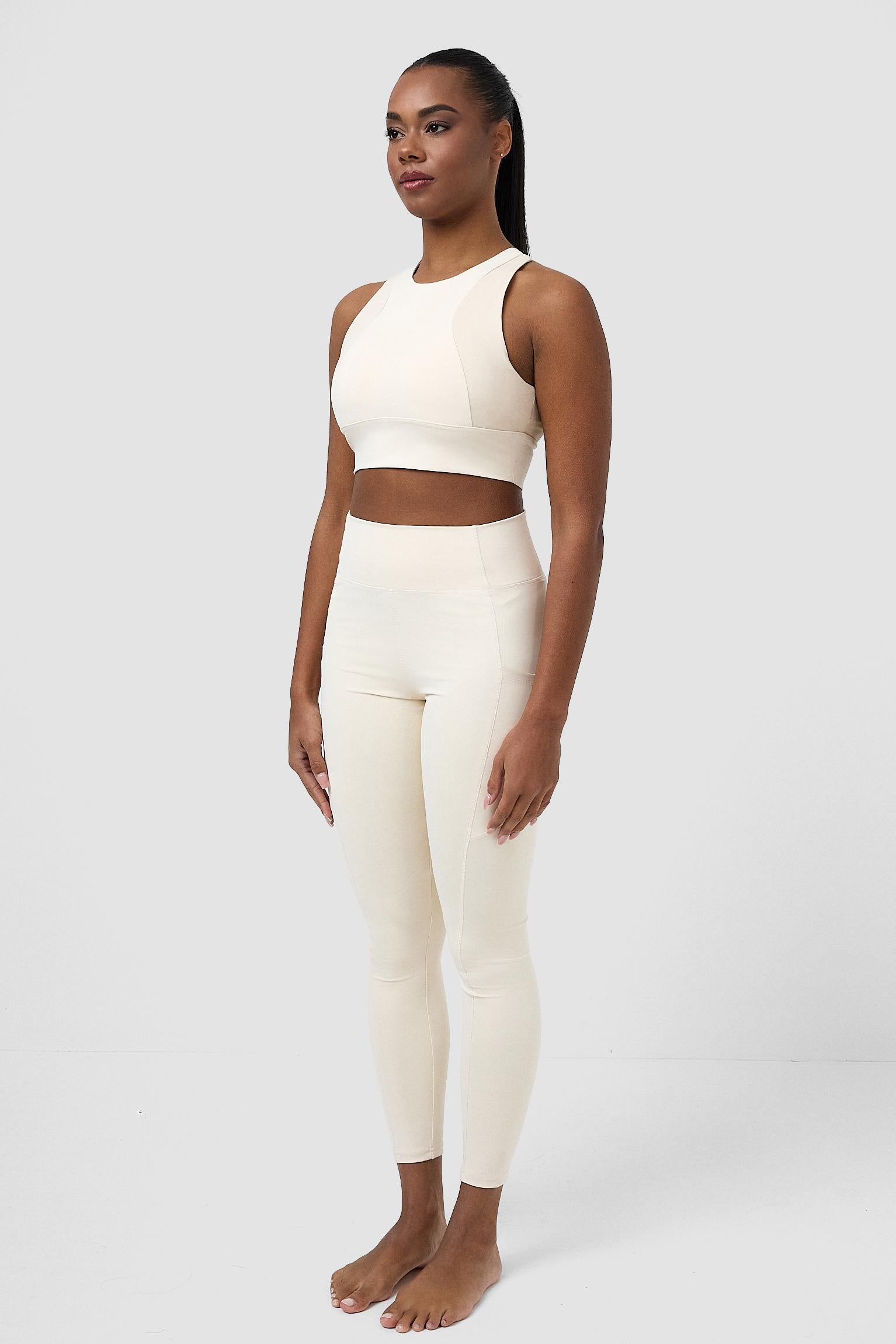 #colore_bianco panna