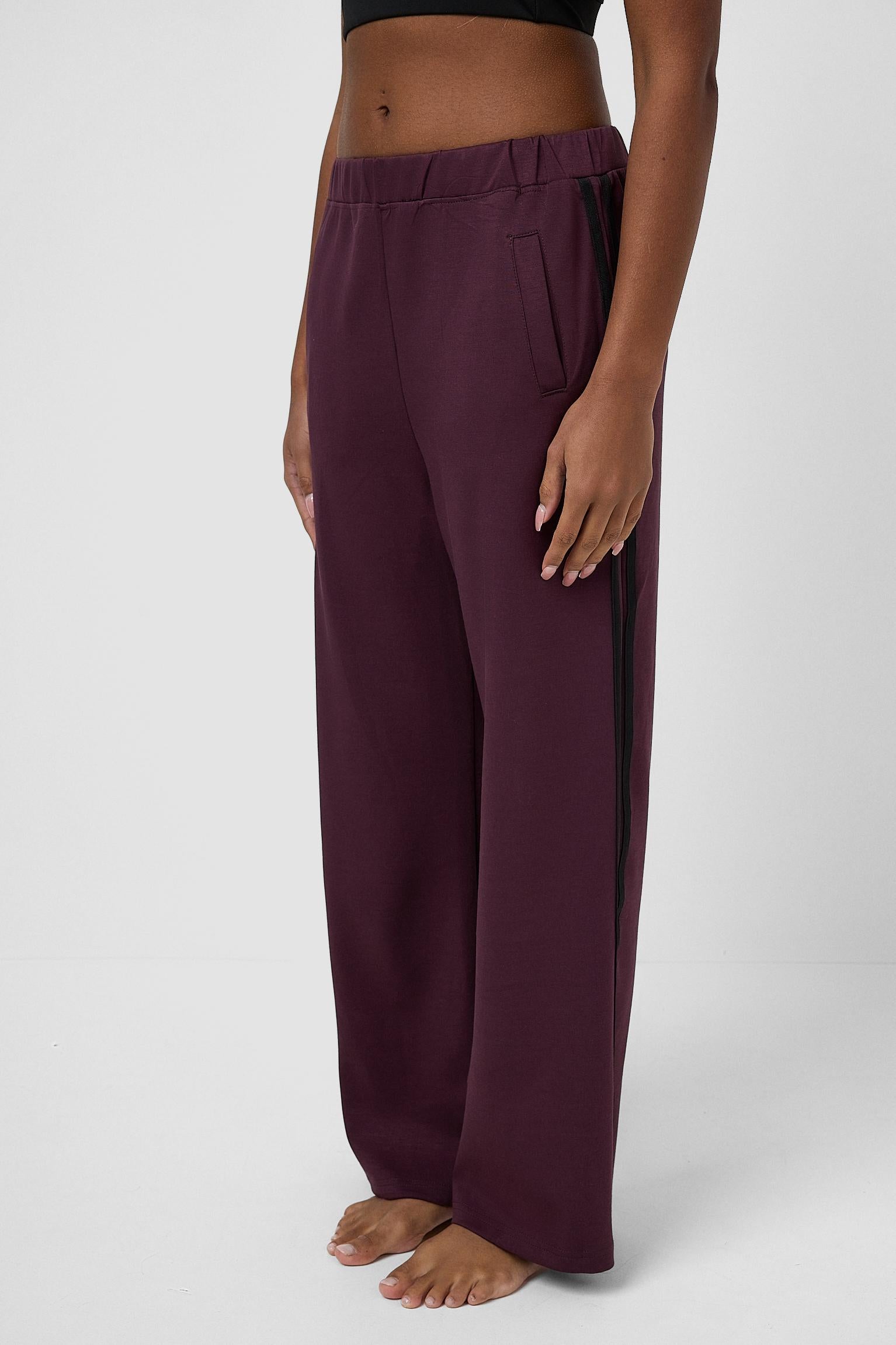 #colore_burgundy