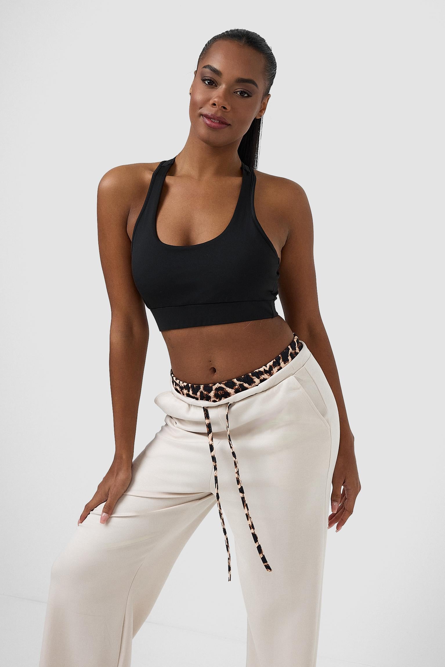 #colore_bianco panna