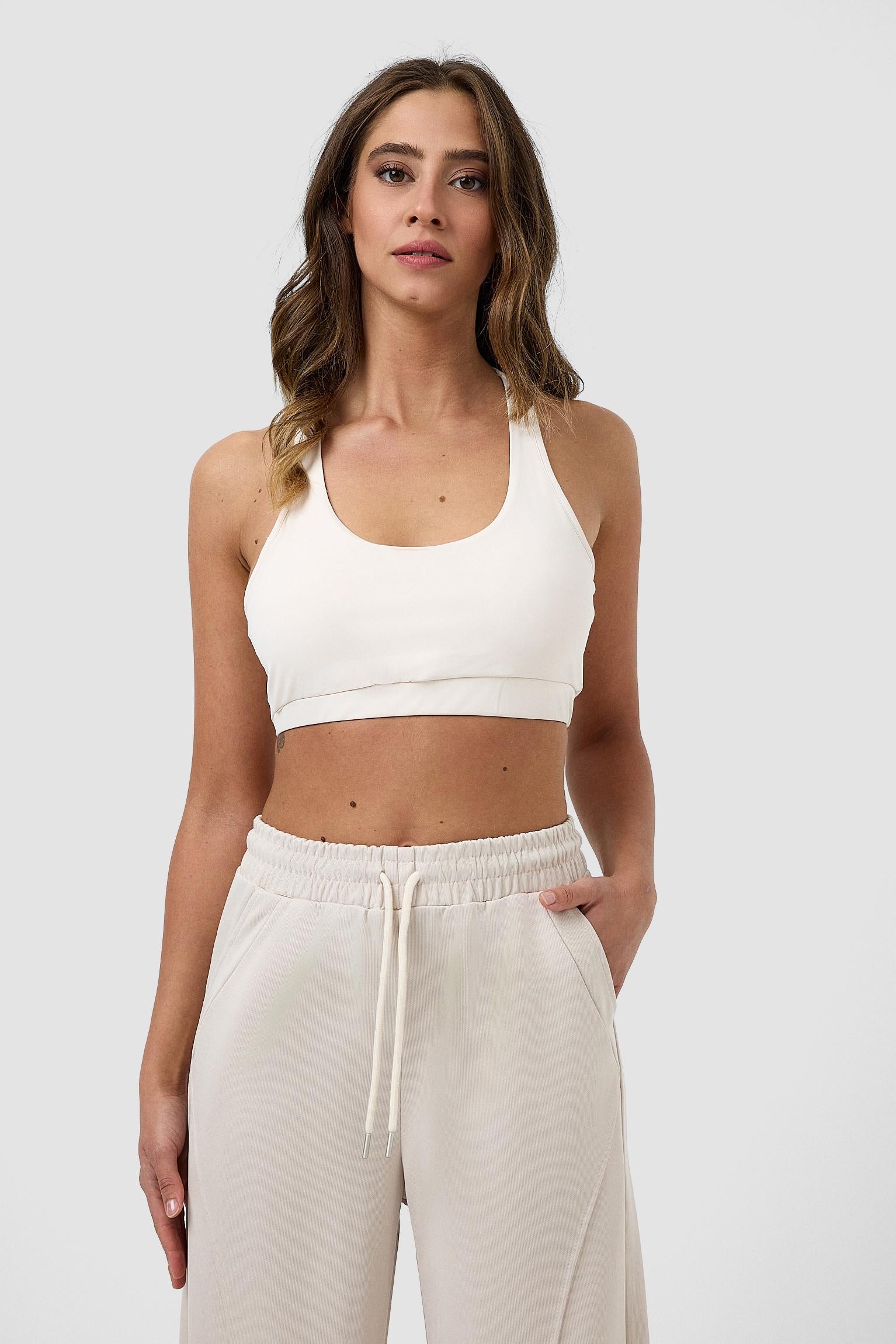 #colore_bianco panna