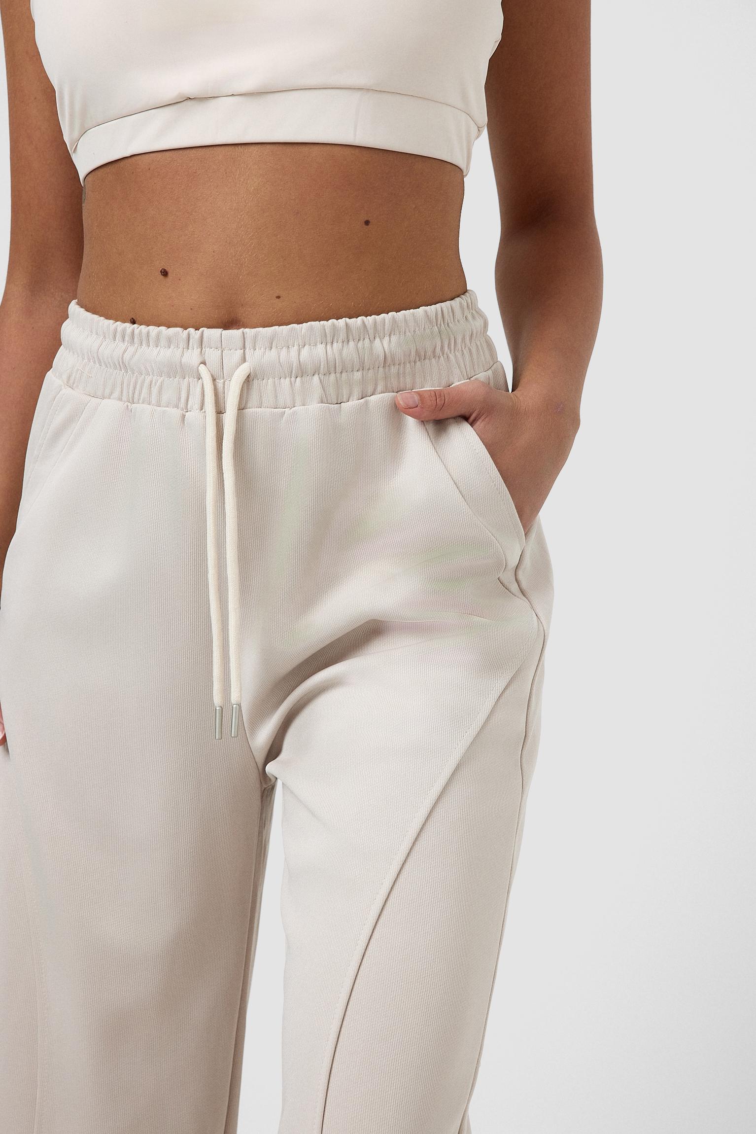 #colore_bianco panna