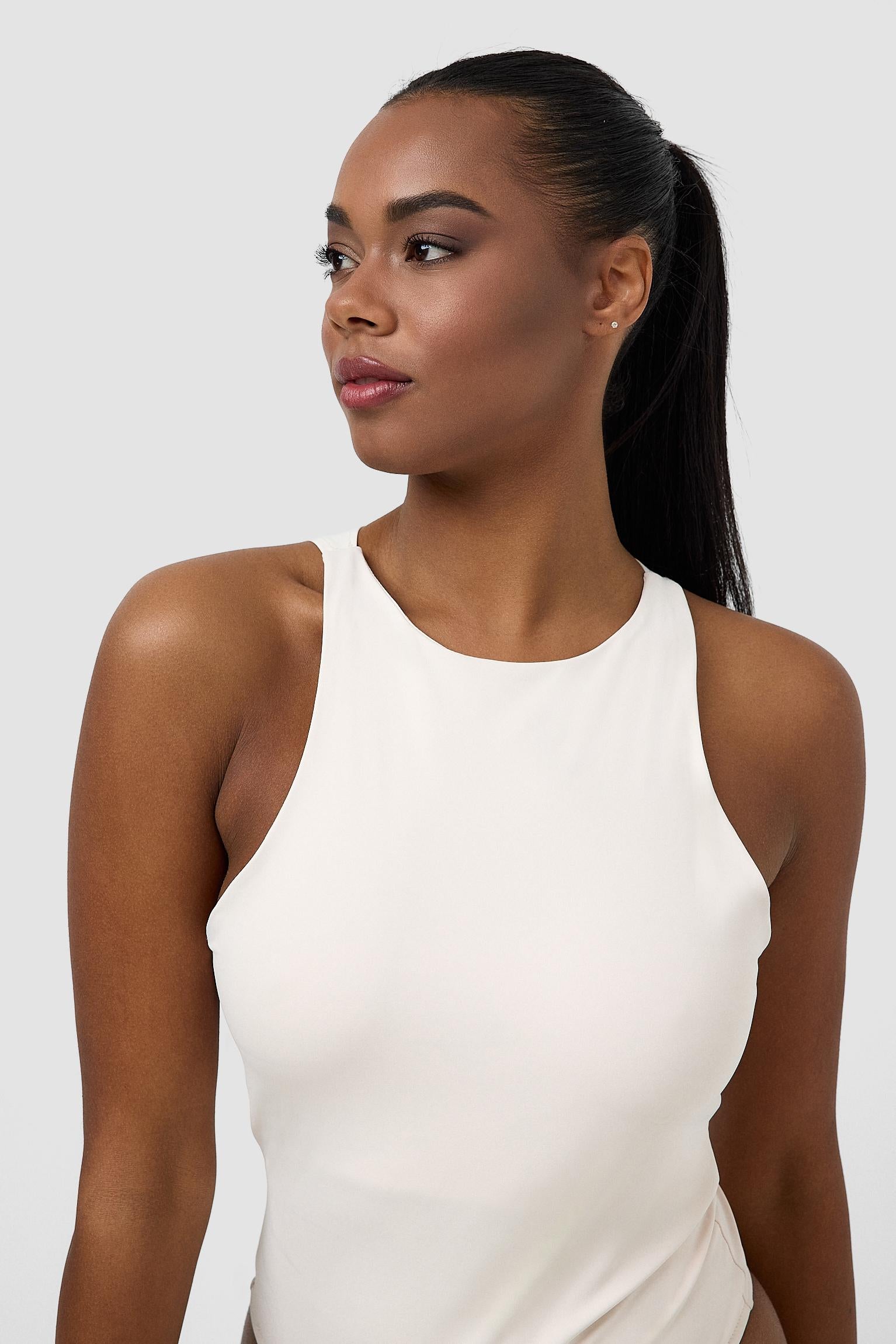 #colore_bianco panna