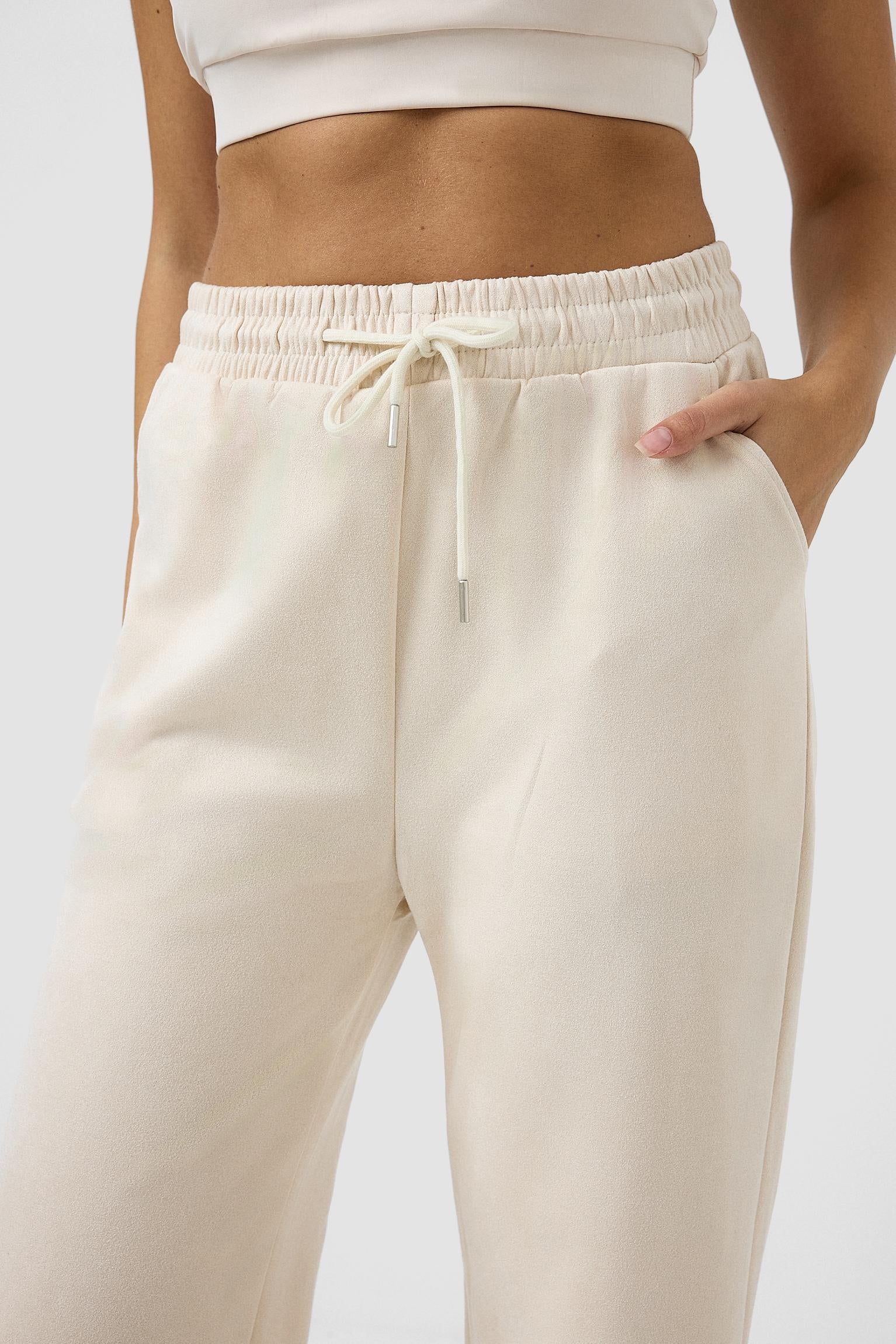 #colore_bianco panna