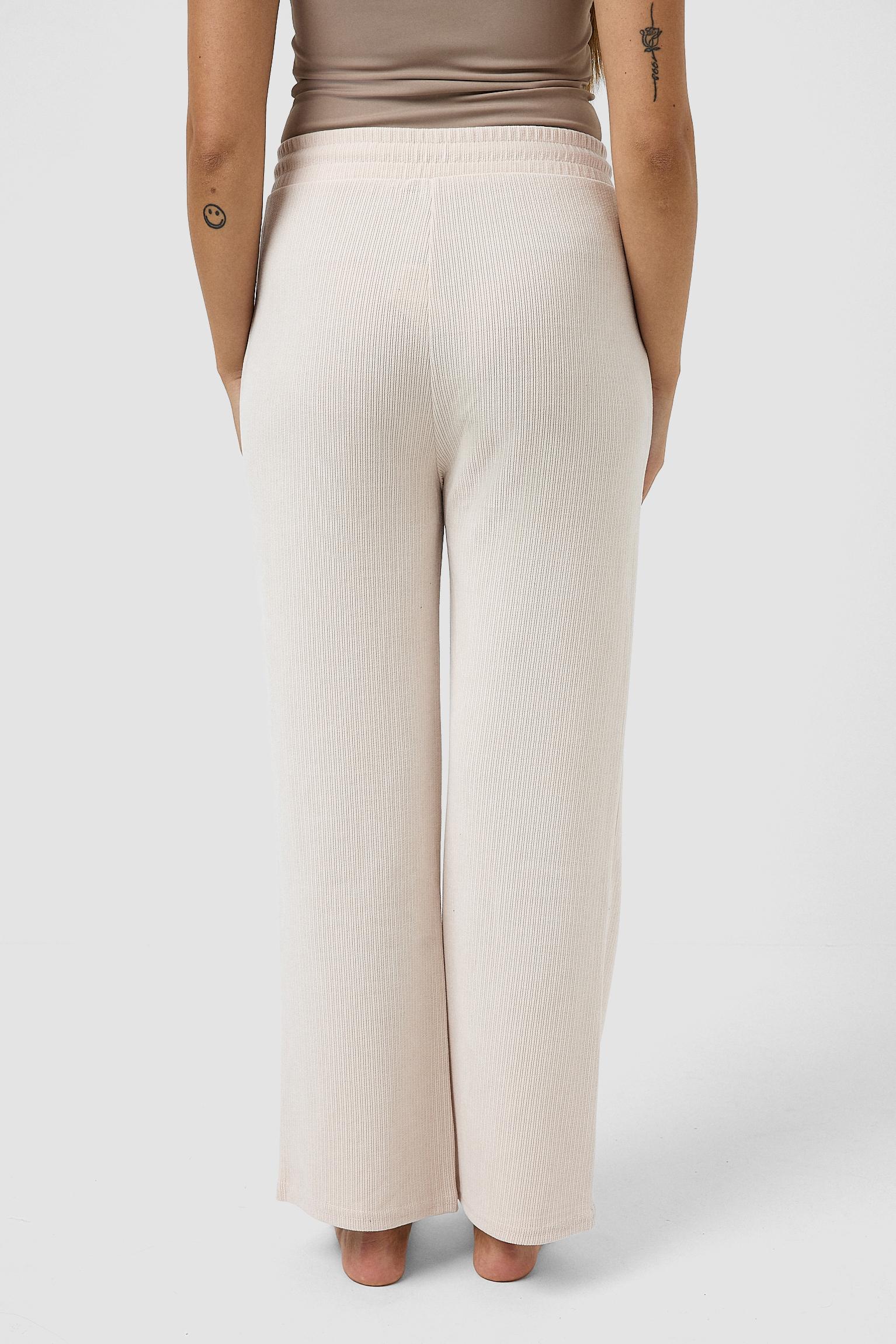 #colore_bianco panna