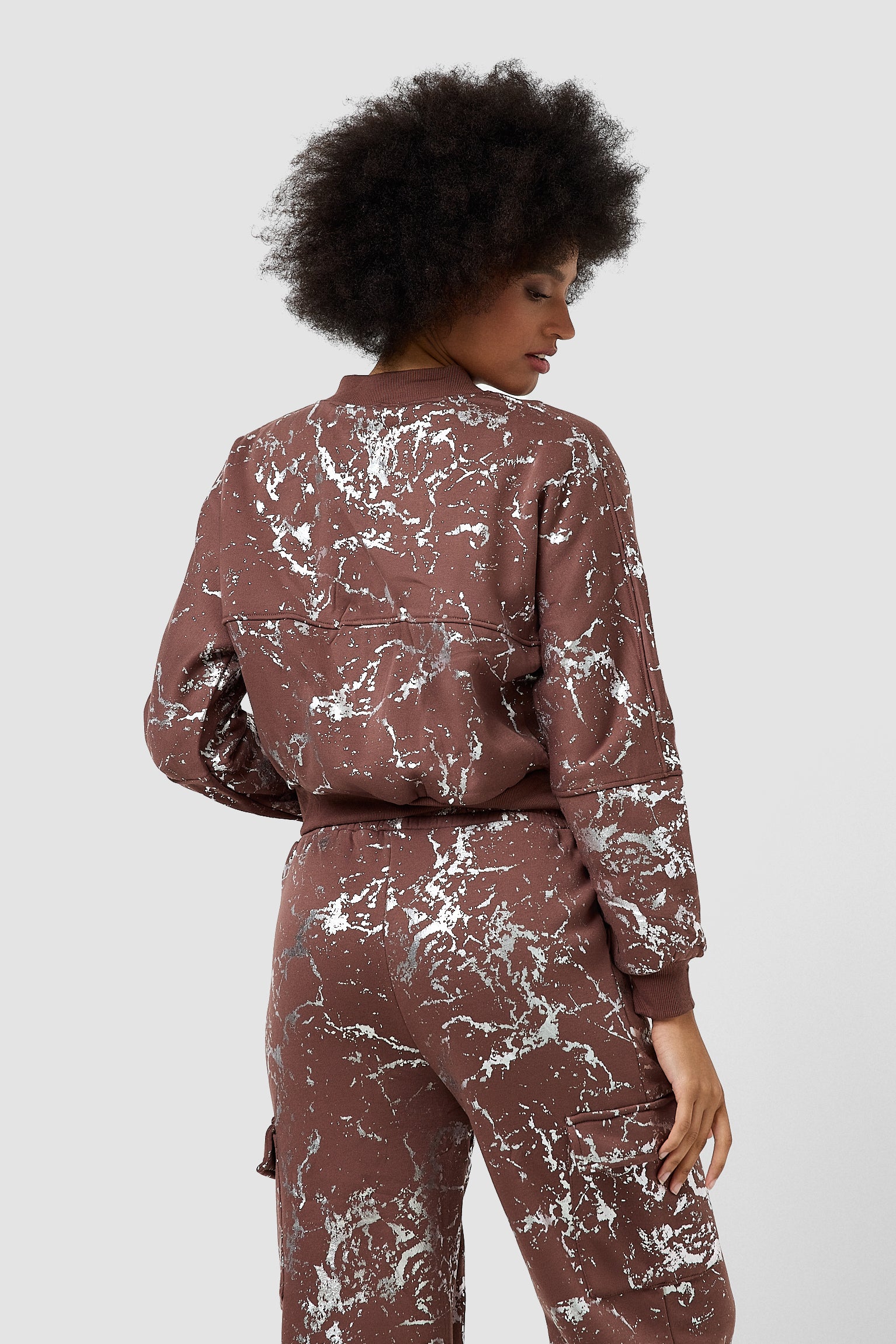 #colore_castagno scuro