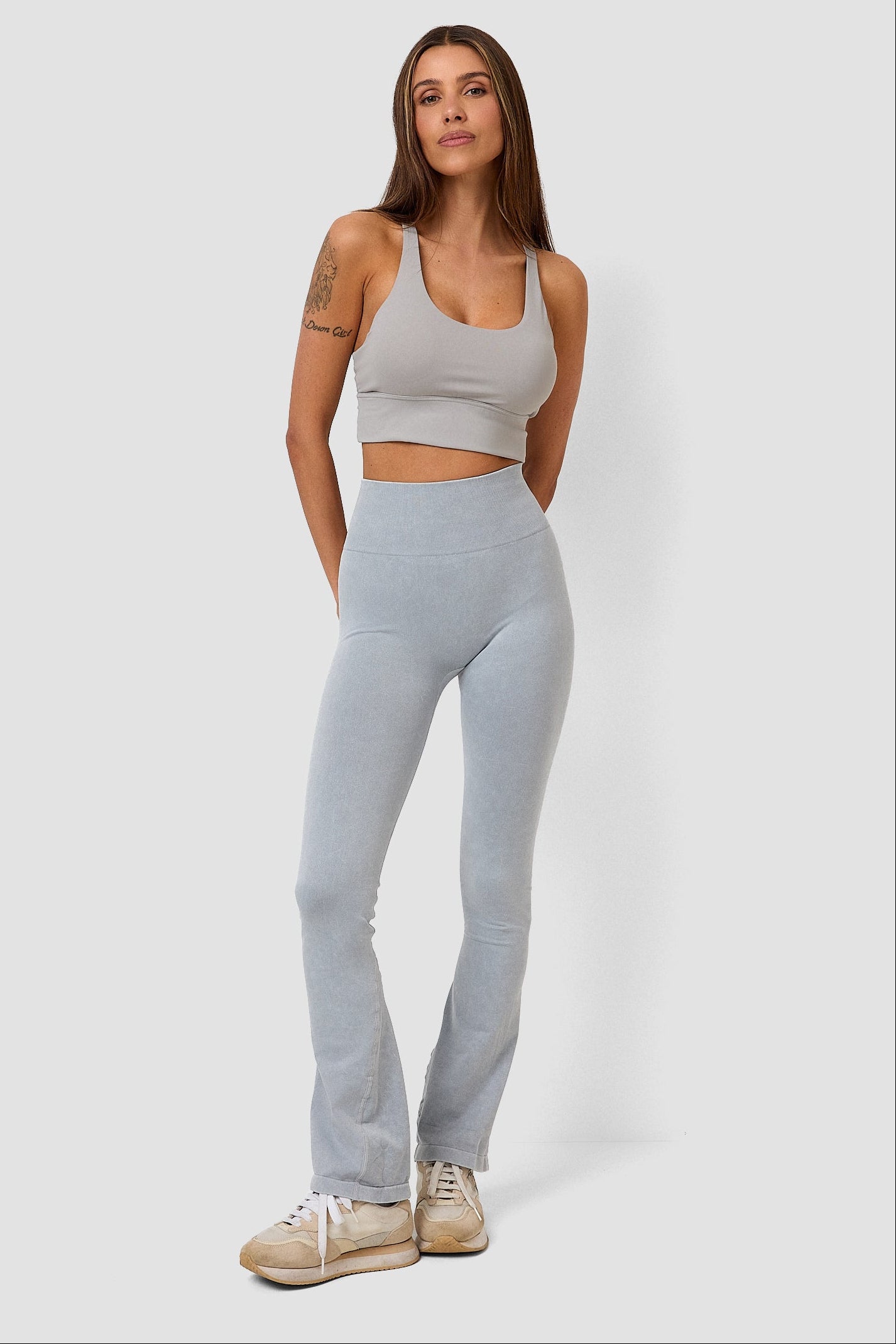 #colore_grigio perla