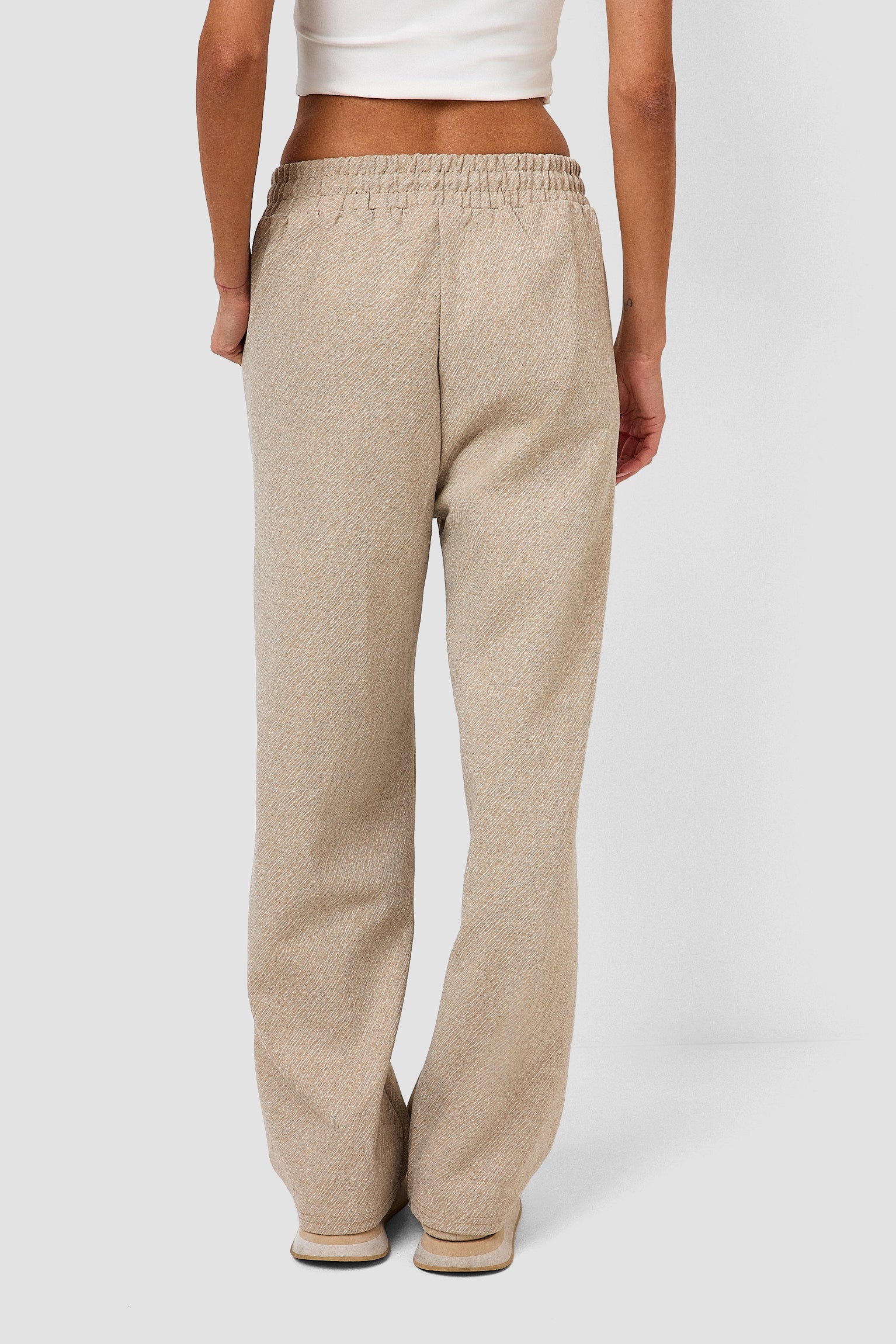 #colore_crema avorio