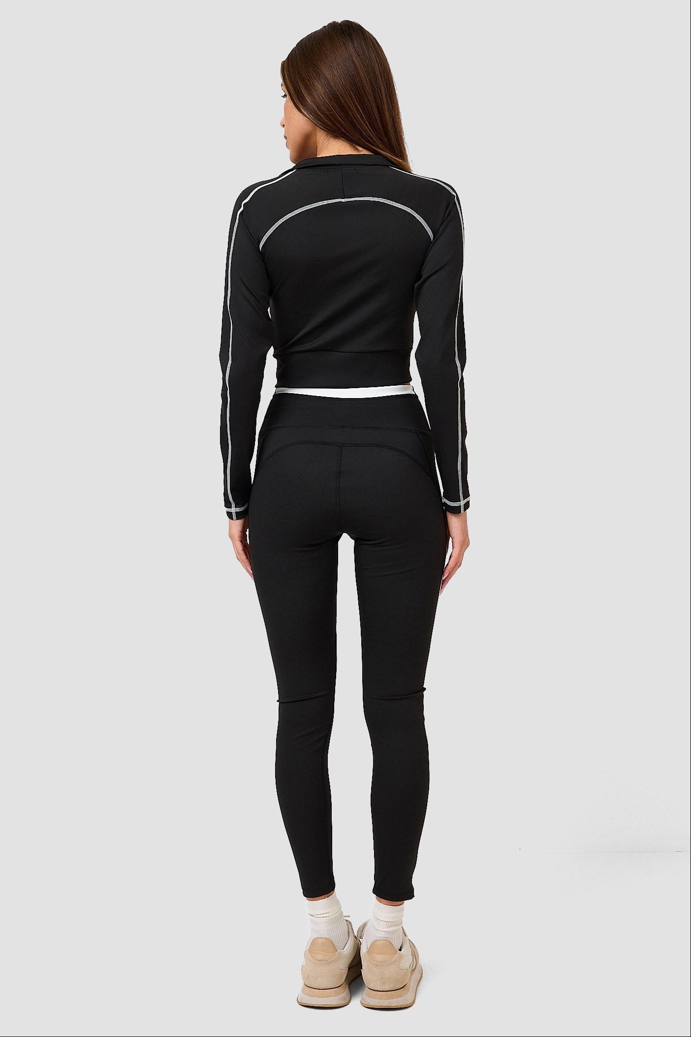 #colore_nero profondo