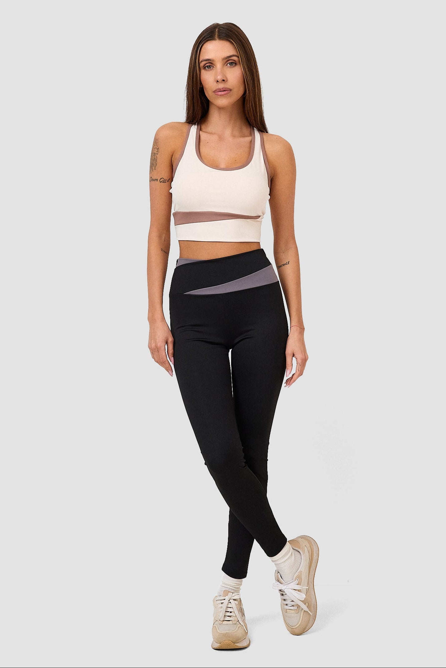 #colore_crema avorio