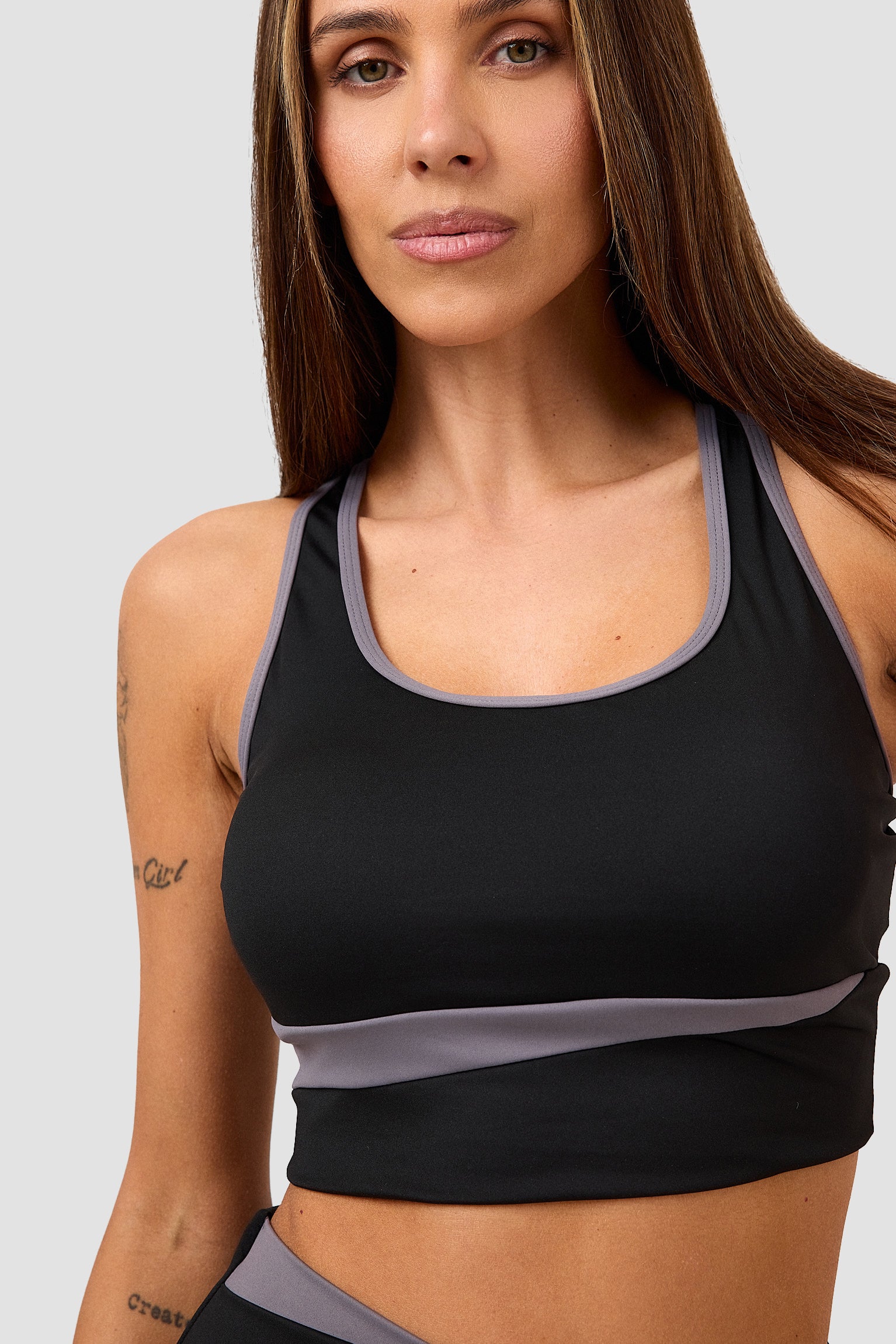 #colore_nero profondo