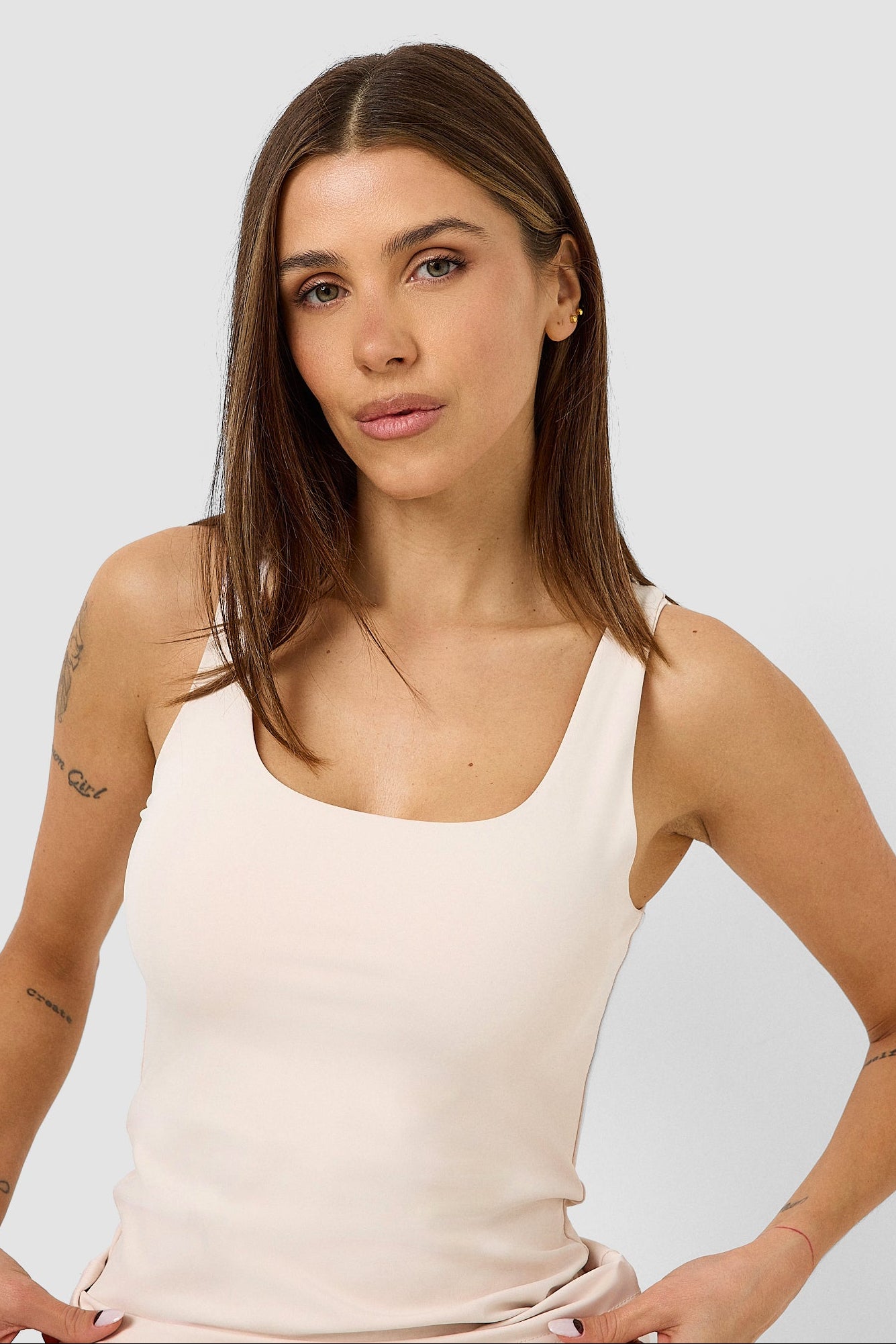 #colore_bianco panna