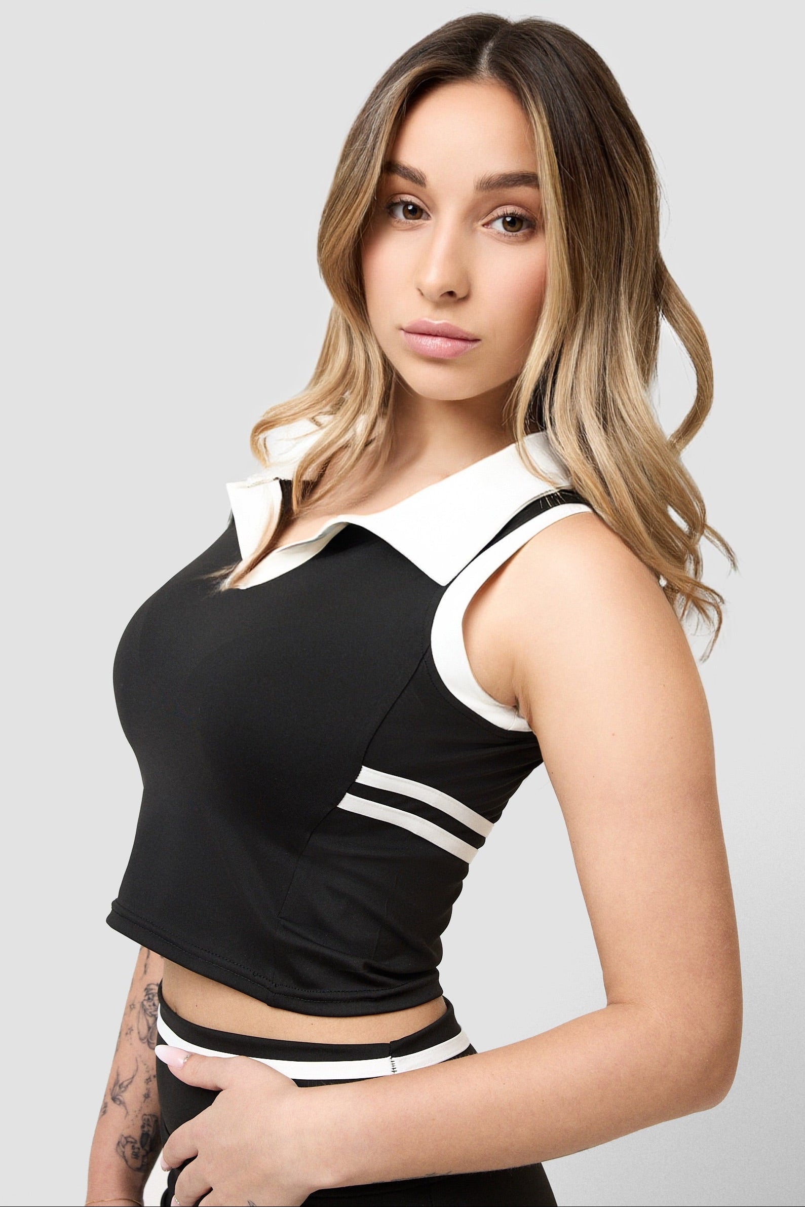 #colore_nero profondo 