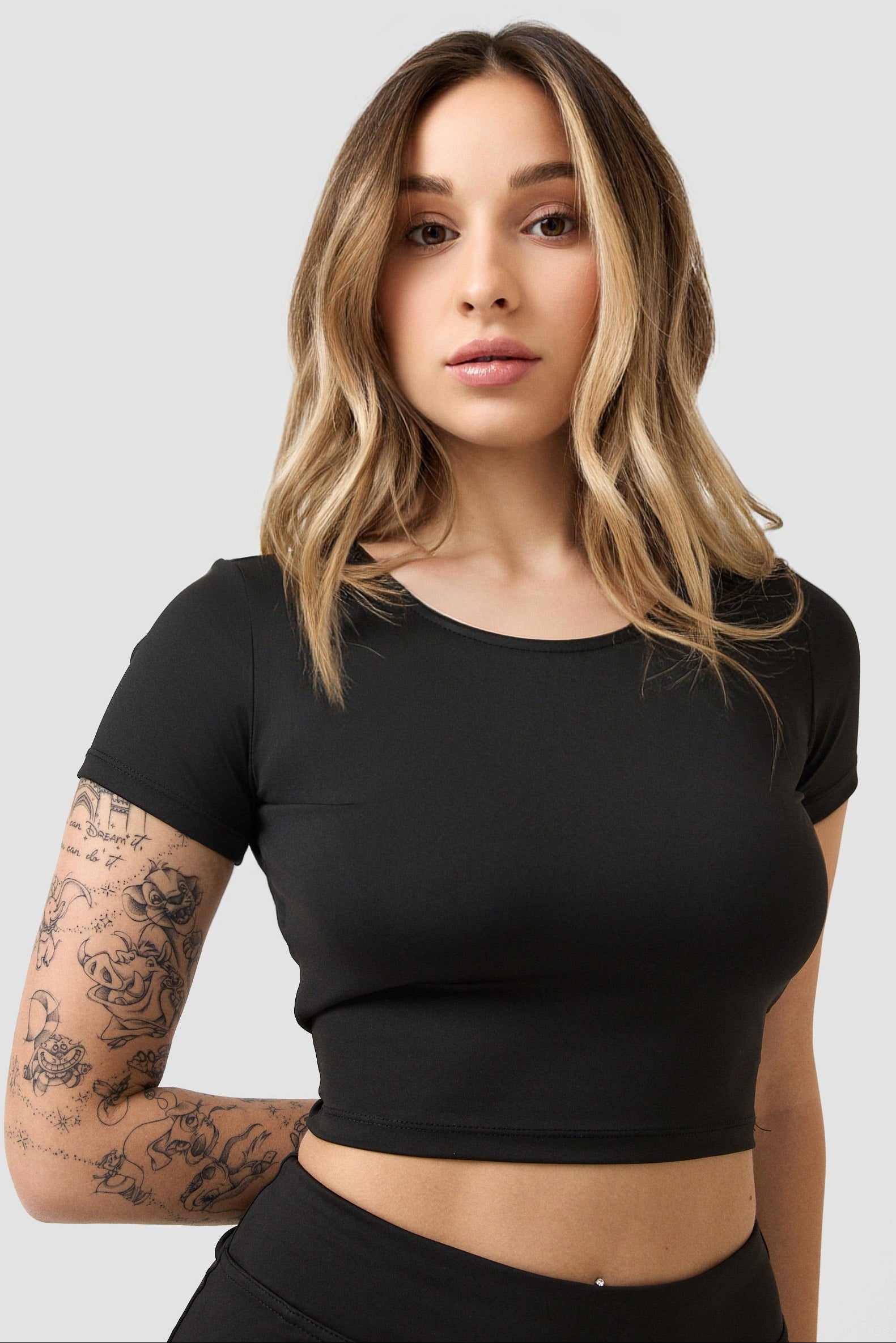 #colore_nero profondo