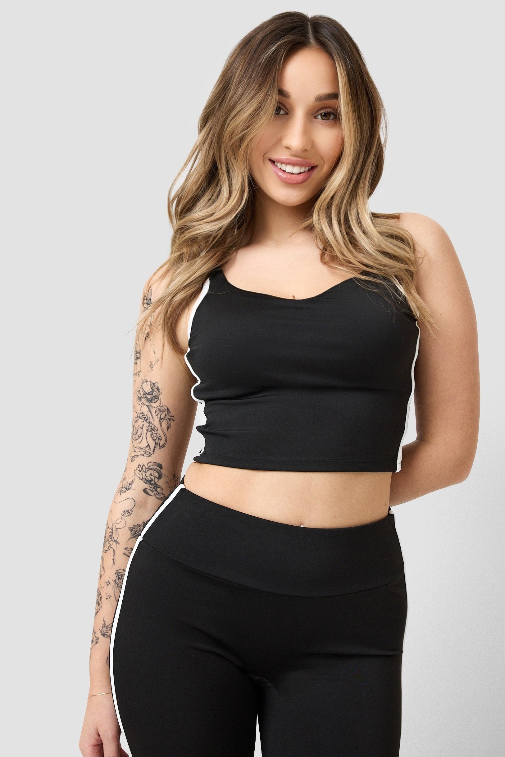 #colore_nero profondo