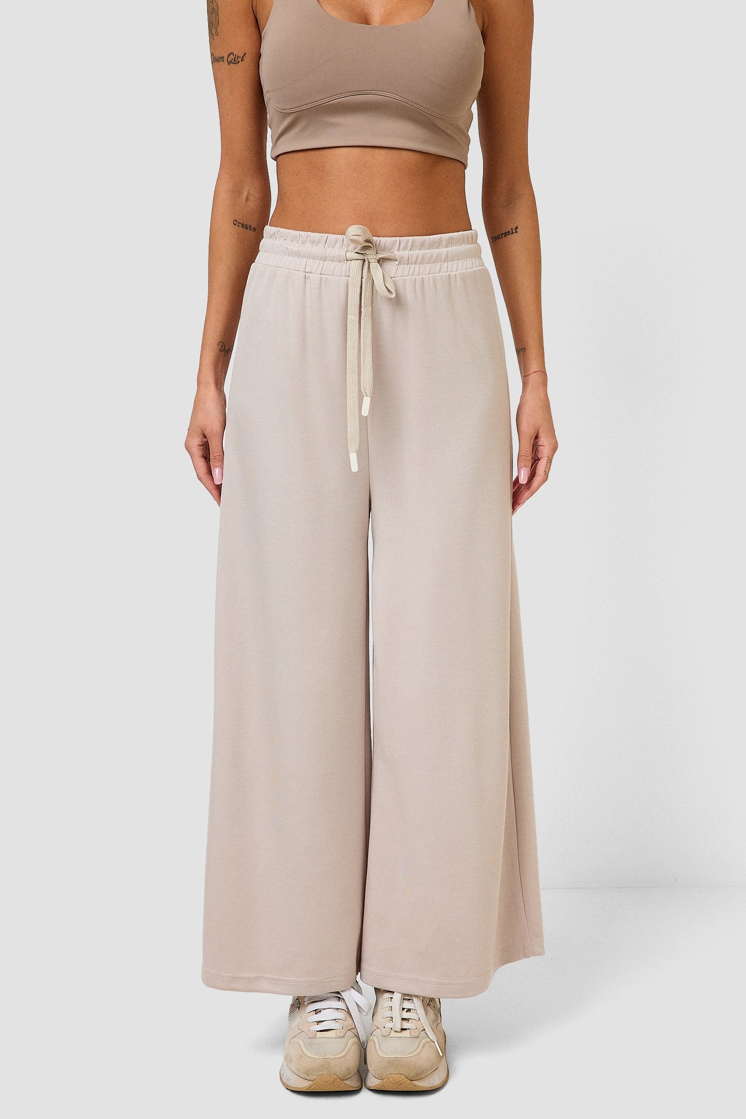 #colore_crema avorio