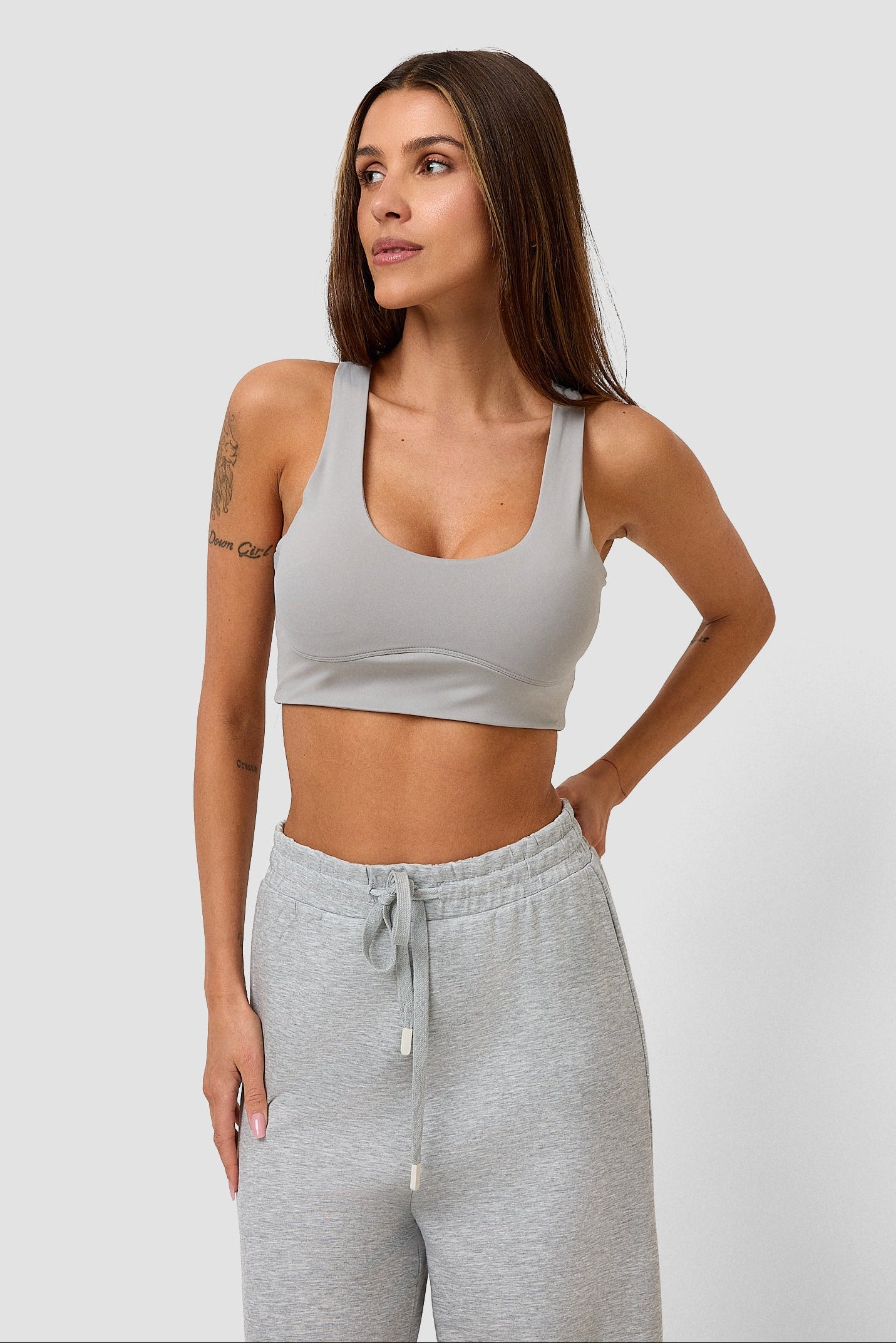 #colore_grigio perla