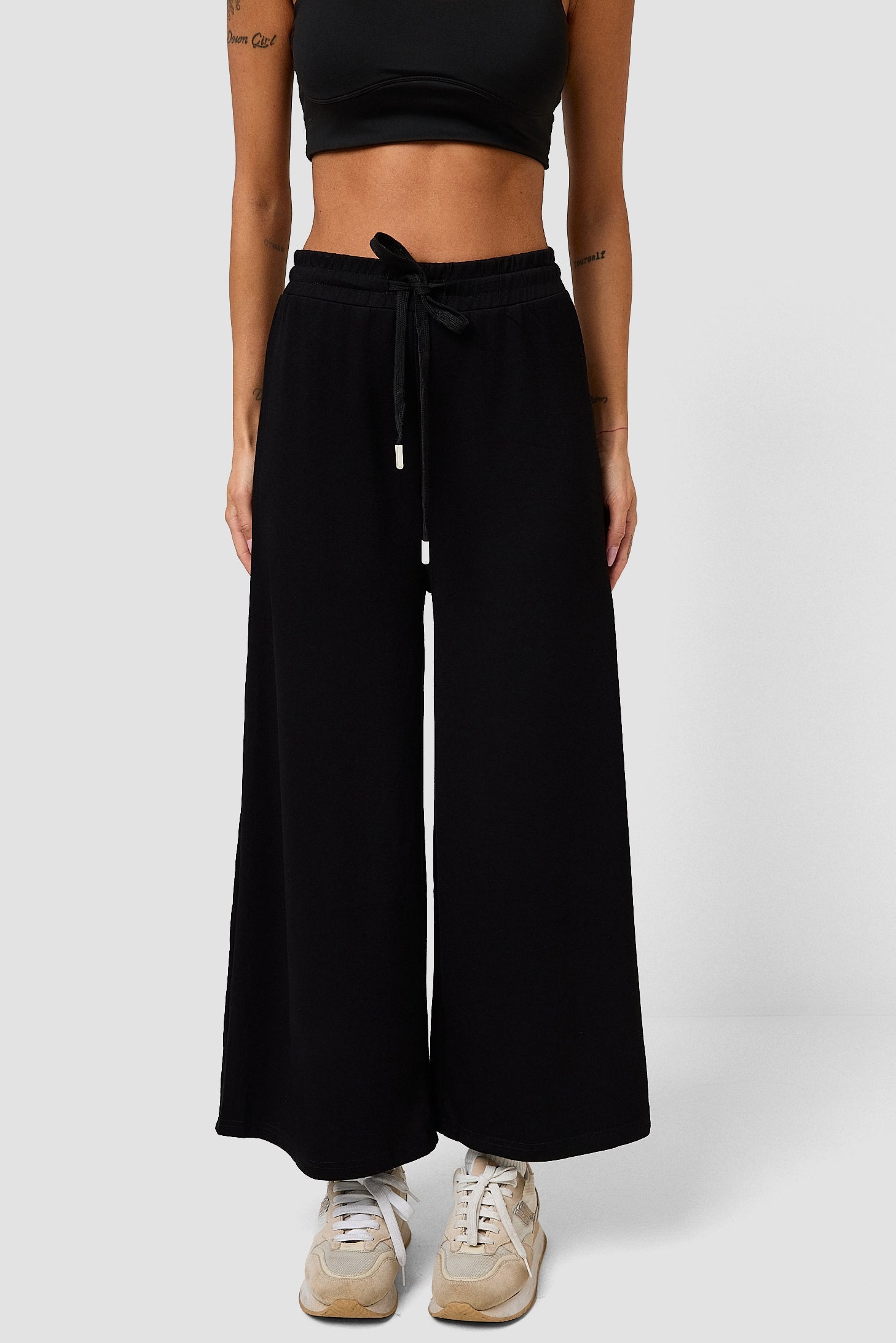 #colore_nero profondo