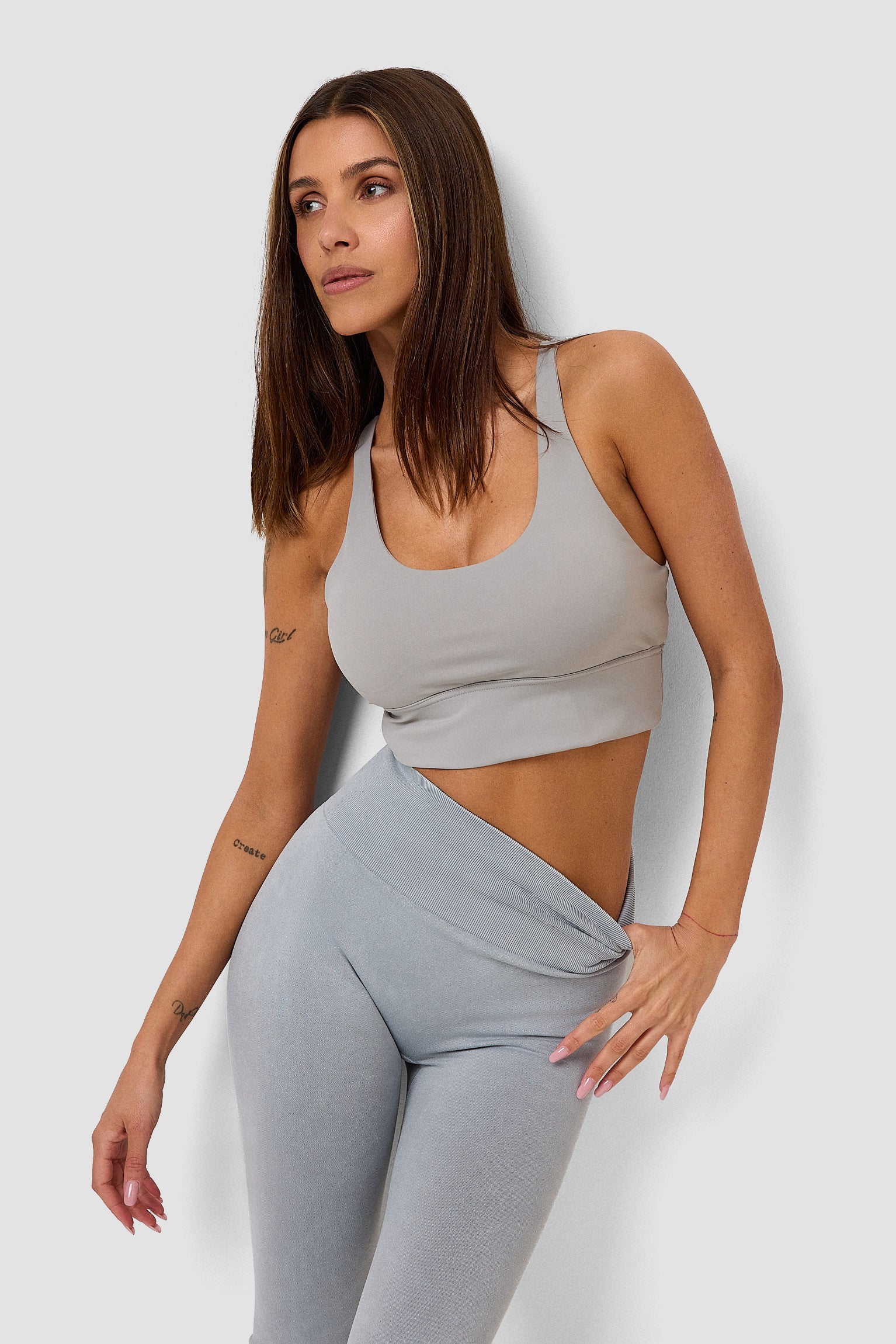 #colore_grigio perla