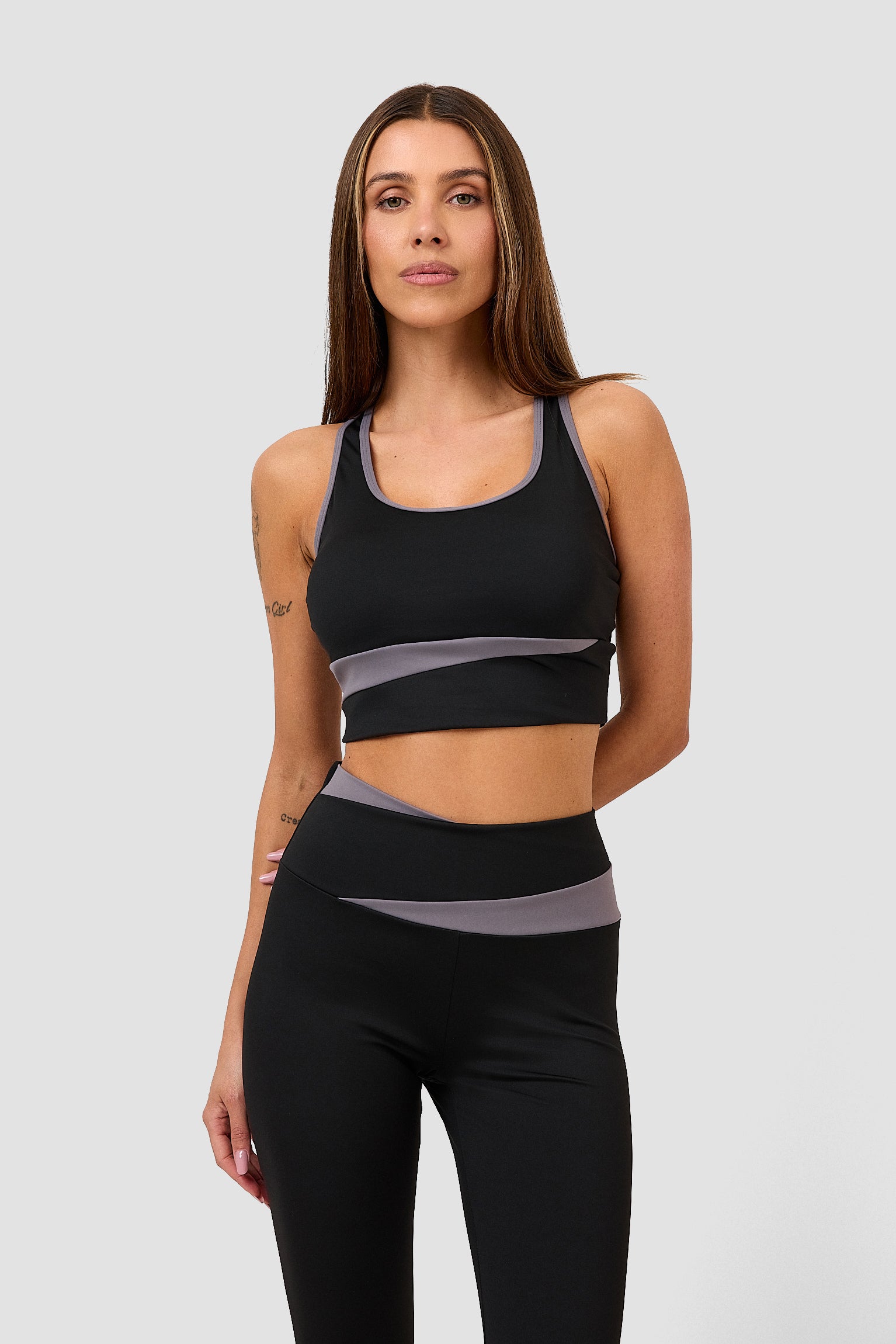 #colore_nero profondo