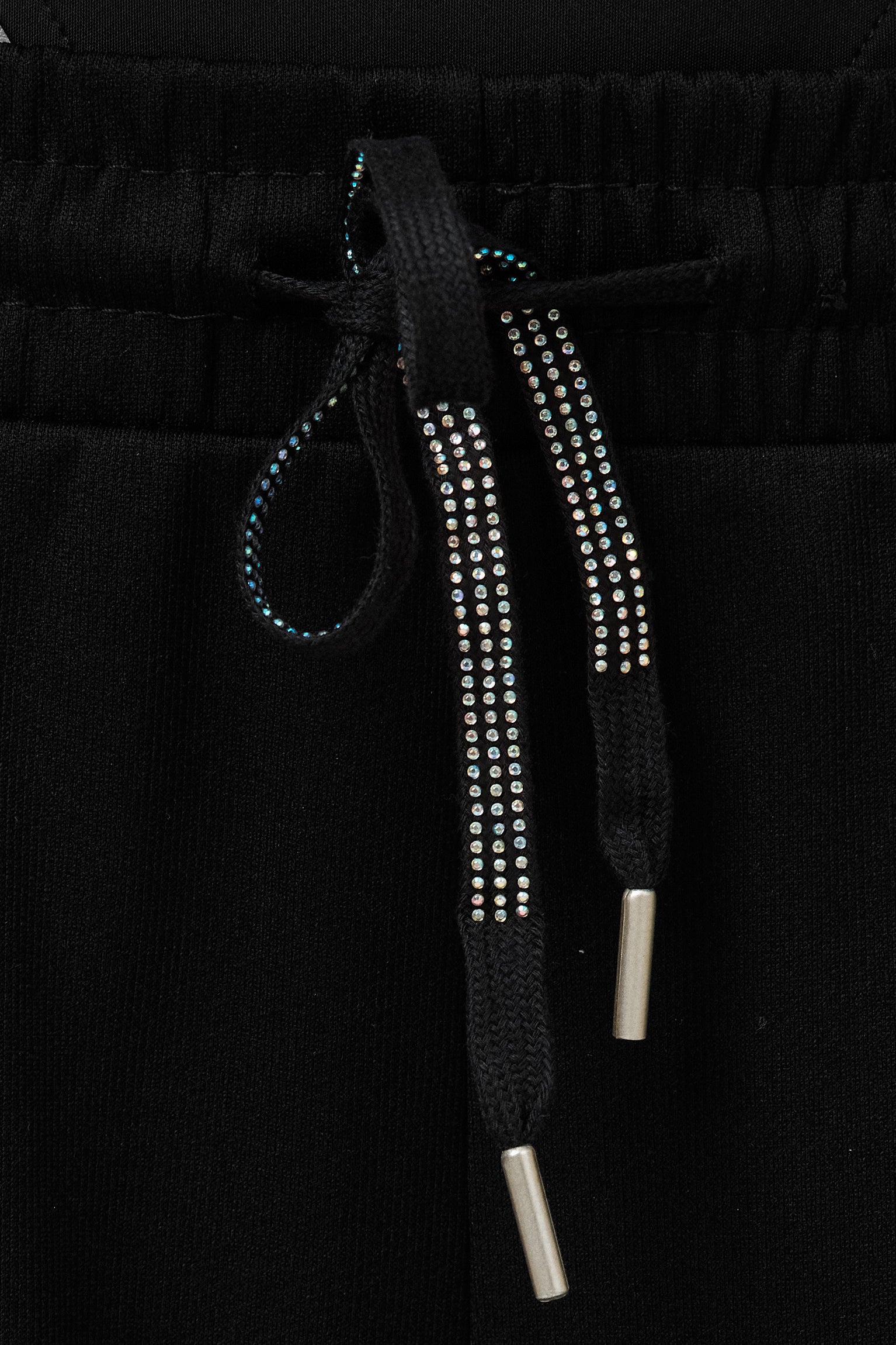 #colore_nero profondo