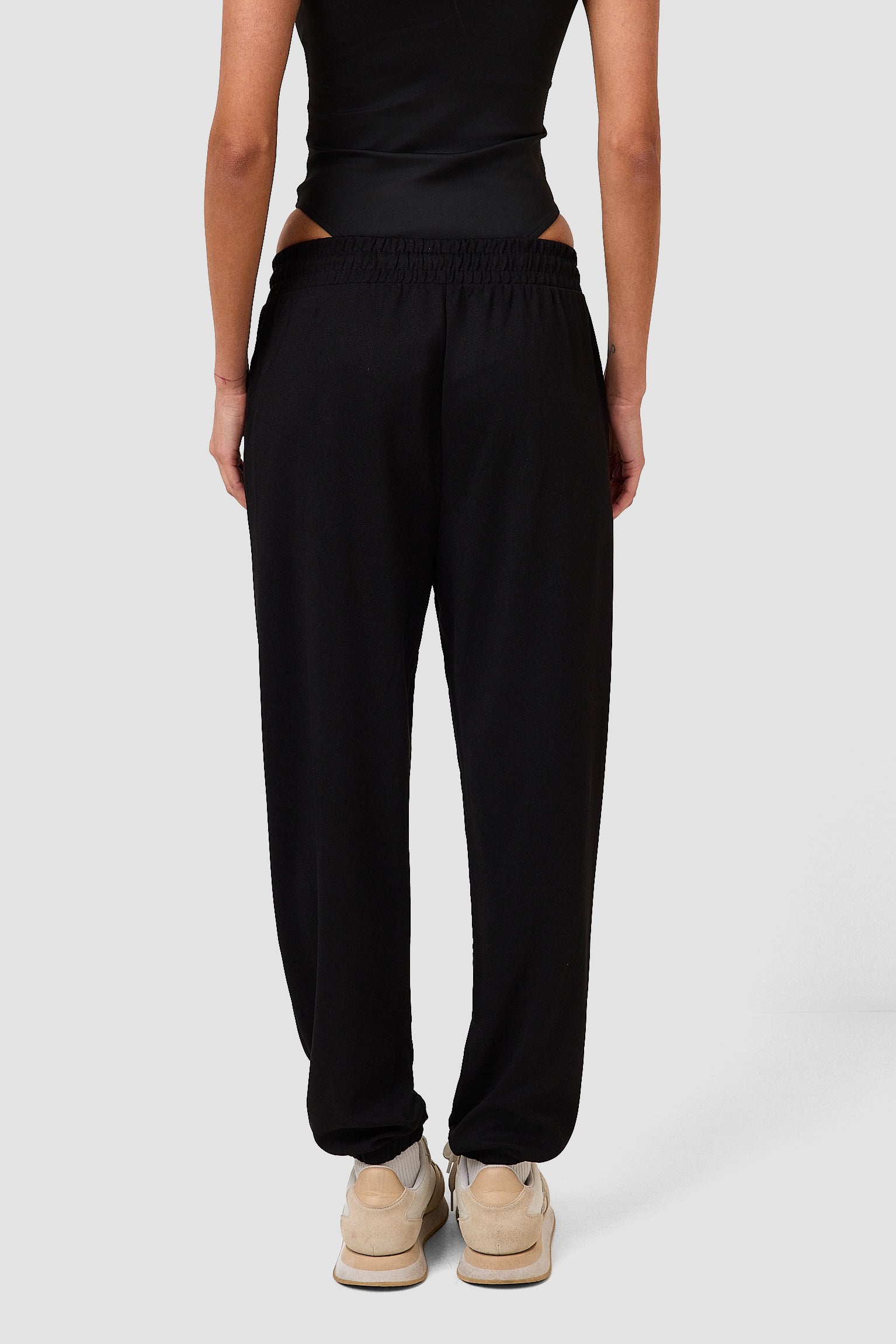 #colore_nero profondo